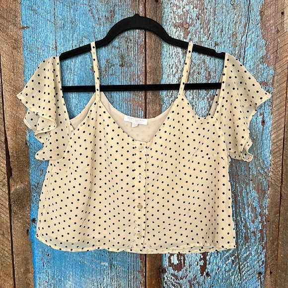 Don’t Ask Why Cold Shoulder Polka Dot Crop Size OS - Picture 1 of 5
